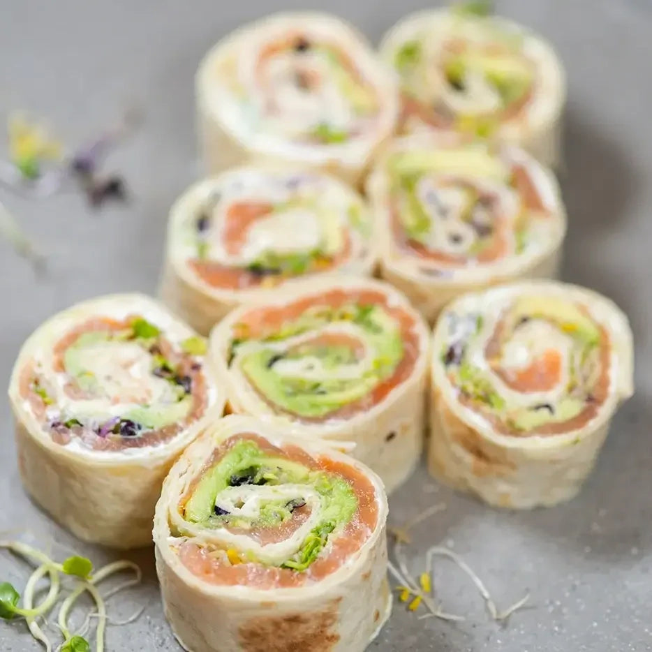 Wrap bites - 8 Stücks mit mit Frischkäse, Lachs, Avocado und Sprossen