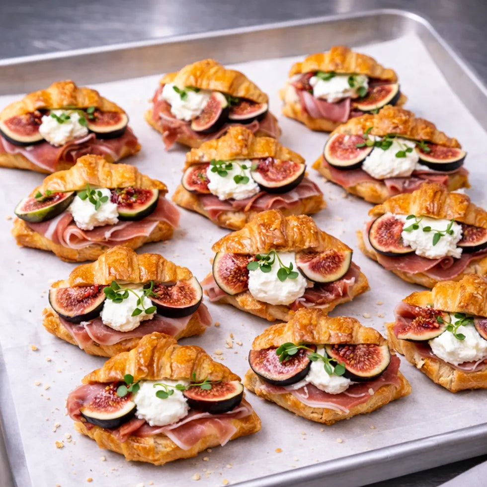 mini Croissant Proscuitto, Feige und Burrata 12 Portionen