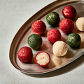 Sweet Special - Weihnachtliche rote & grüne Reisbällchen 20stk